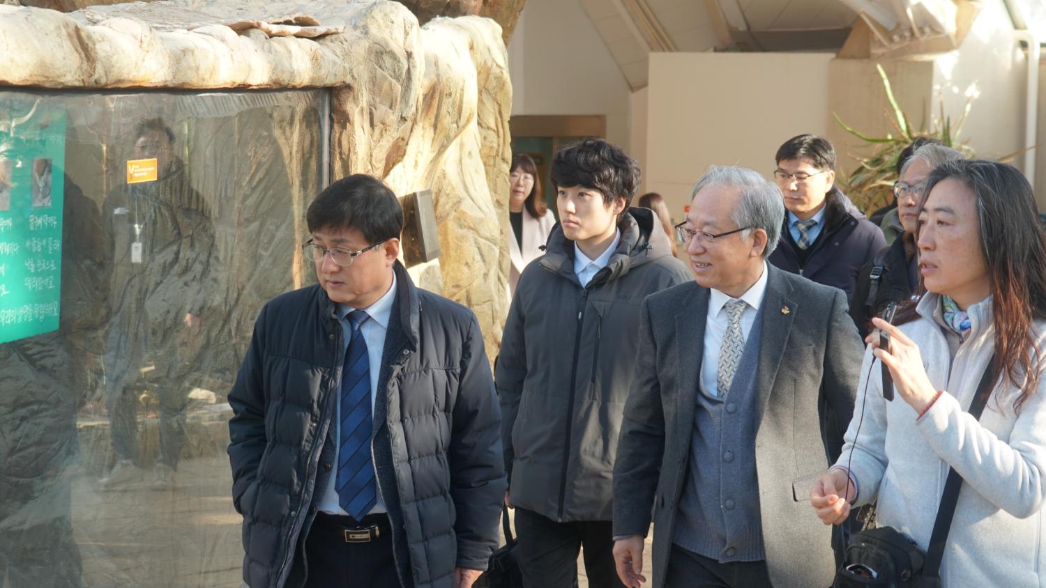 장관님 방문(11)