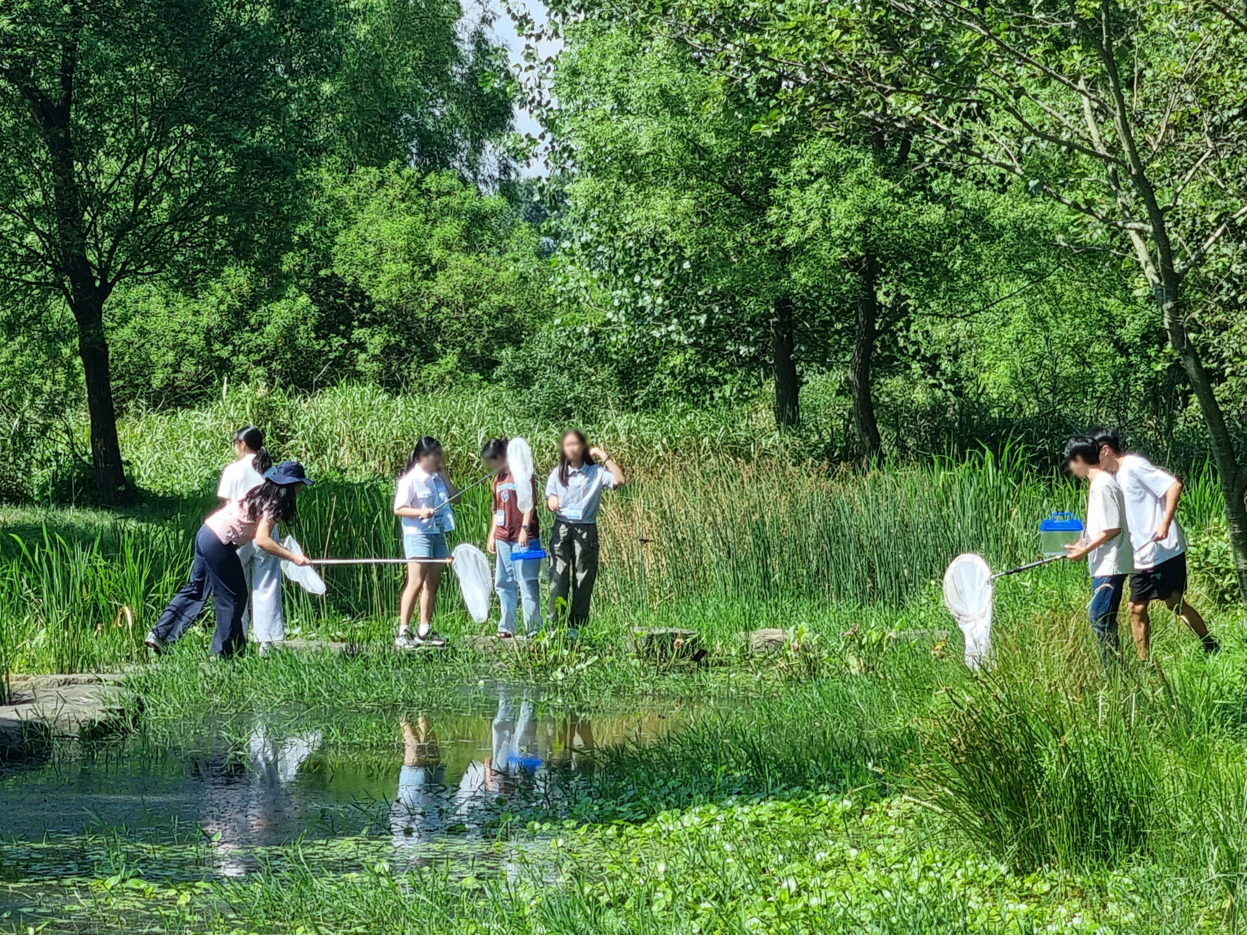 생태진로캠프에 참여한 청소년들1