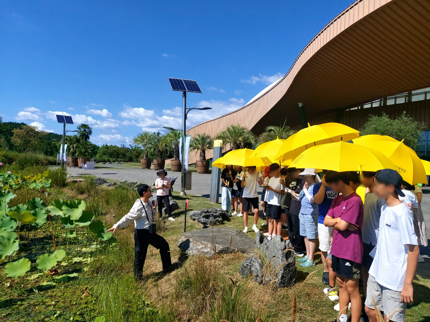 생태진로캠프에 참여한 청소년들2